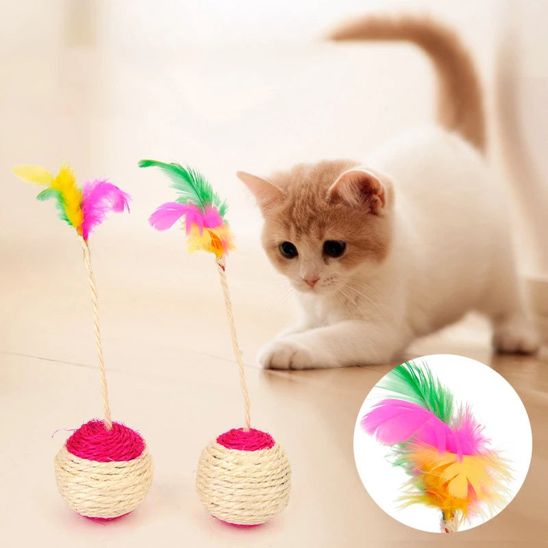 Balle en sisal à plumes pour chat