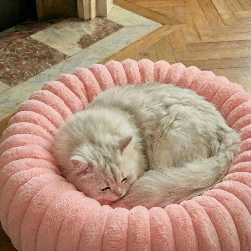 Panier pour chat rose, rond et confortable