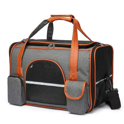 Sac de transport pour chat XXL, vue trois-quarts, fenêtre grillagée arrondie et bandoulière