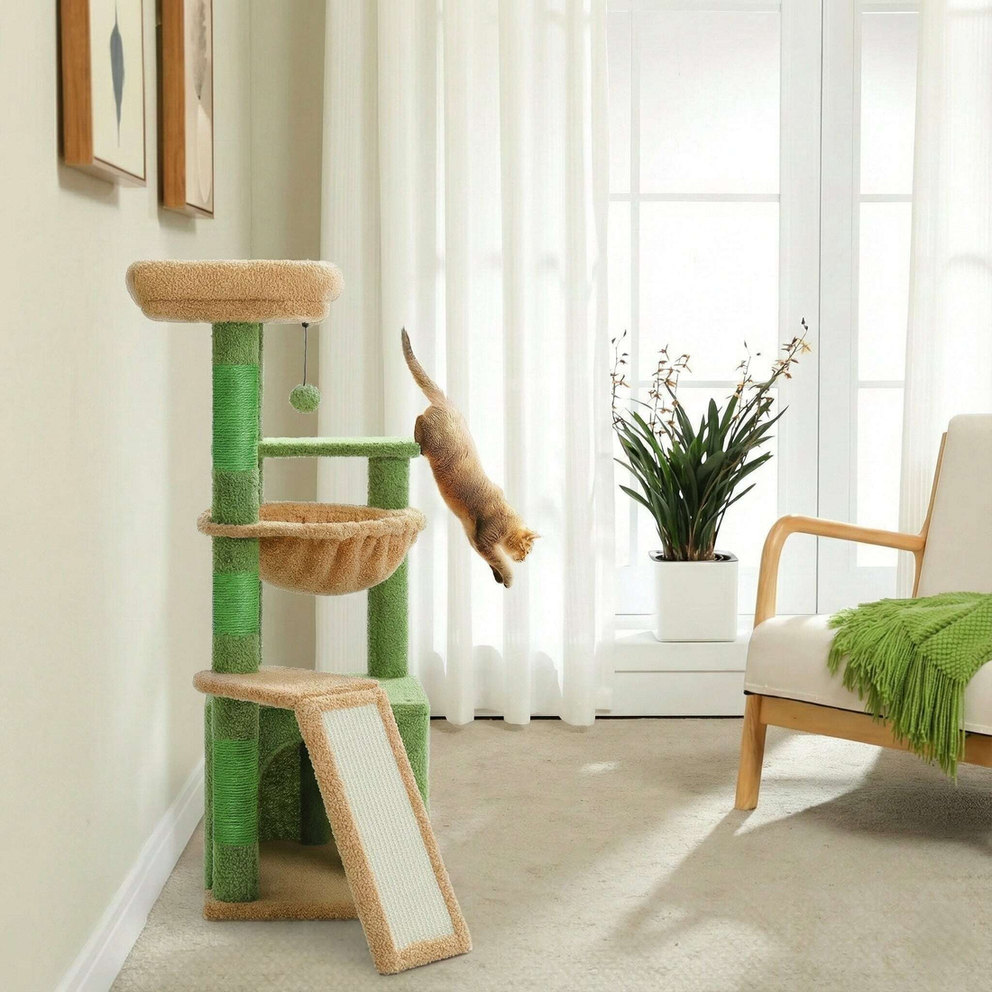 Petit arbre à chat avec hamac, vue arrière